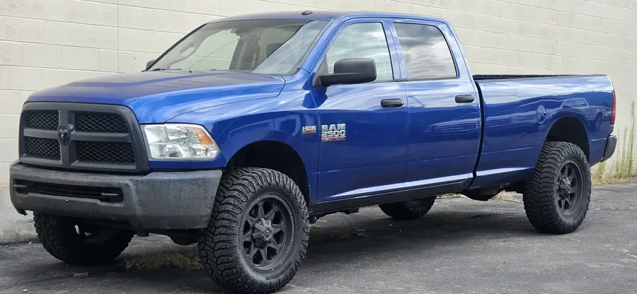 2016 Ram 2500 Tradesman 4WD photo