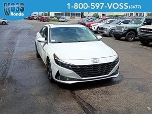 2022 Hyundai Elantra Limited FWD photo
