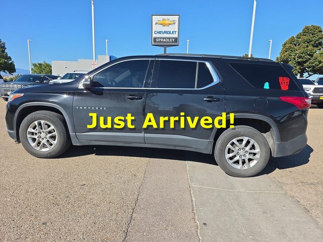 2021 Chevrolet Traverse LT Cloth AWD photo