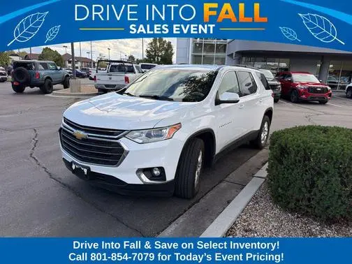 2021 Chevrolet Traverse LT Cloth AWD photo