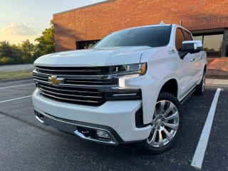 2022 Chevrolet Silverado 1500 High Country 4WD photo