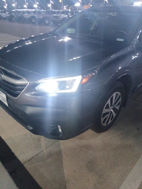 2022 Subaru Outback Premium AWD photo