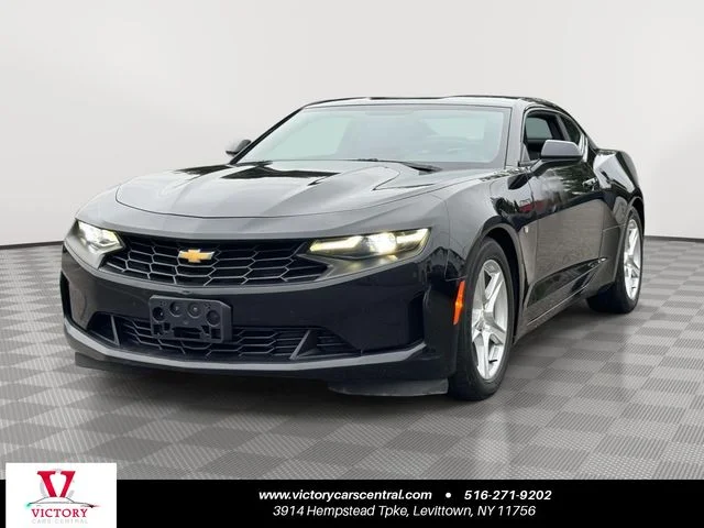 2022 Chevrolet Camaro 1LT RWD photo