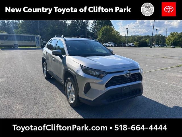 2021 Toyota RAV4 Hybrid LE AWD photo