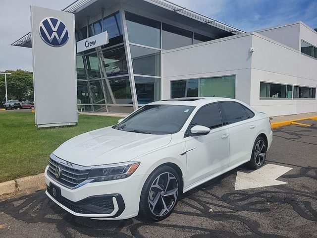 2022 Volkswagen Passat 2.0T R-Line FWD photo