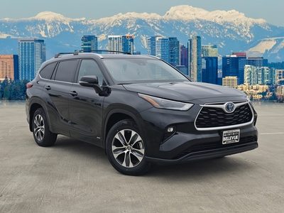 2022 Toyota Highlander Hybrid XLE AWD photo