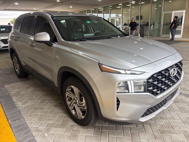 2022 Hyundai Santa Fe SE FWD photo