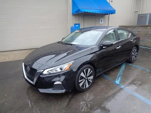 2021 Nissan Altima 2.5 SV FWD photo
