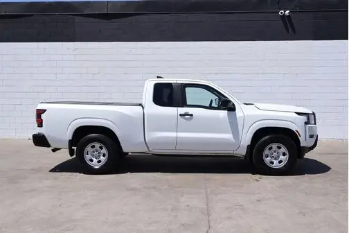 2022 Nissan Frontier S 4WD photo