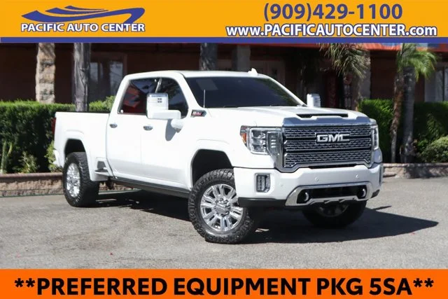 2022 GMC Sierra 2500HD Denali 4WD photo