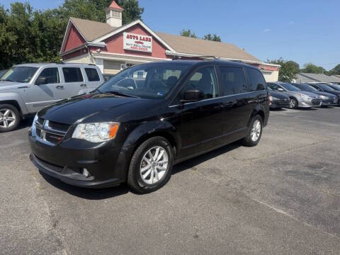 2019 Dodge Grand Caravan SXT FWD photo