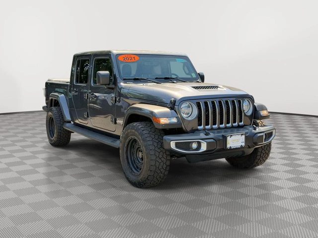 2021 Jeep Gladiator Overland 4WD photo