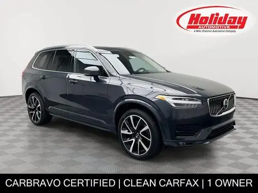 2022 Volvo XC90 Momentum AWD photo