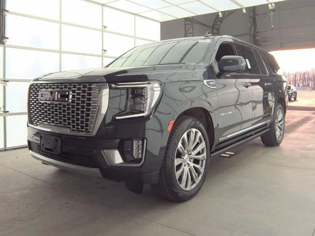2022 GMC Yukon XL Denali 4WD photo