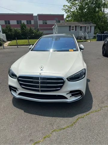 2022 Mercedes-Benz S-Class S 500 AWD photo