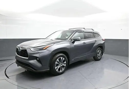 2022 Toyota Highlander Hybrid XLE AWD photo
