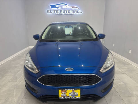 2018 Ford Focus SE FWD photo