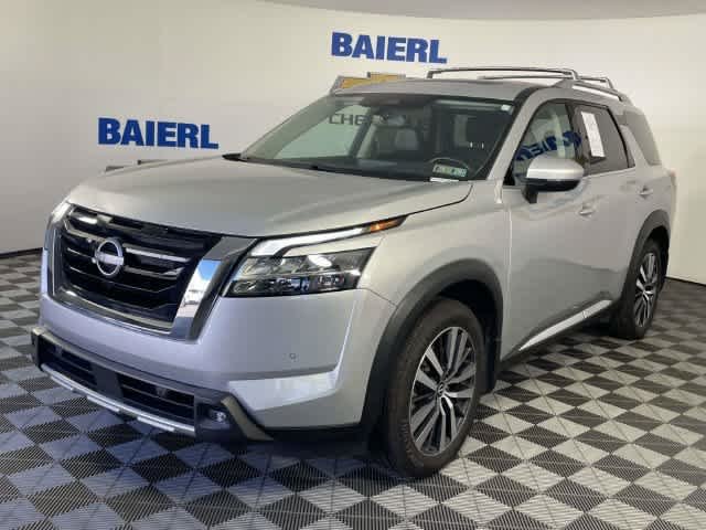 2022 Nissan Pathfinder Platinum 4WD photo
