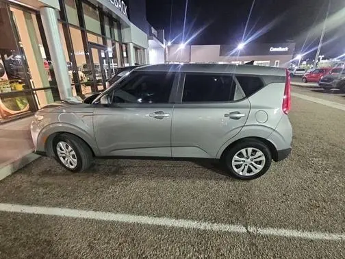 2022 Kia Soul LX FWD photo