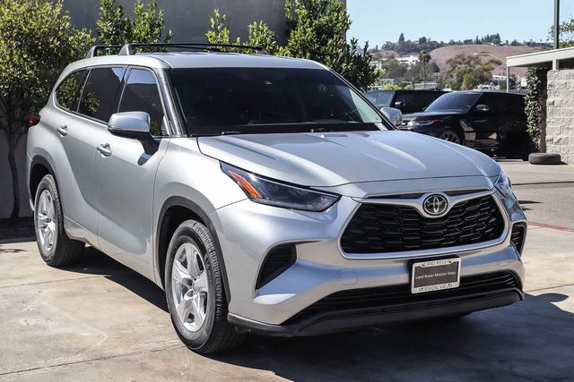 2021 Toyota Highlander L FWD photo