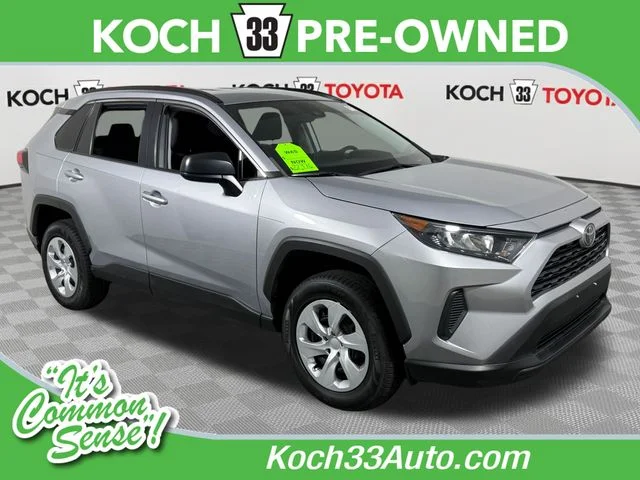 2021 Toyota RAV4 LE AWD photo