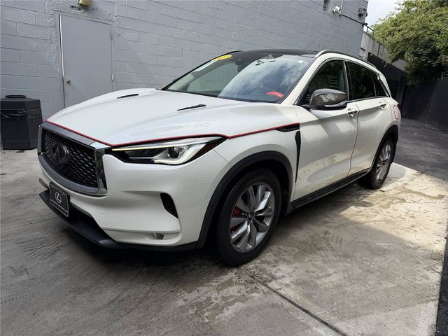 2022 Infiniti QX50 LUXE AWD photo