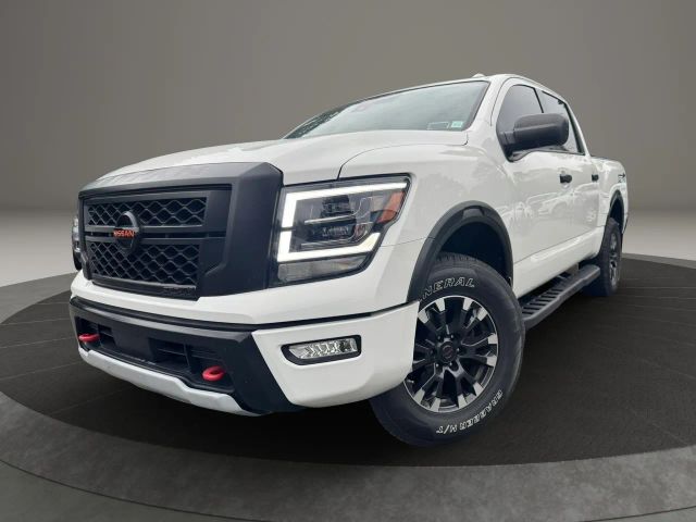 2021 Nissan Titan PRO-4X 4WD photo