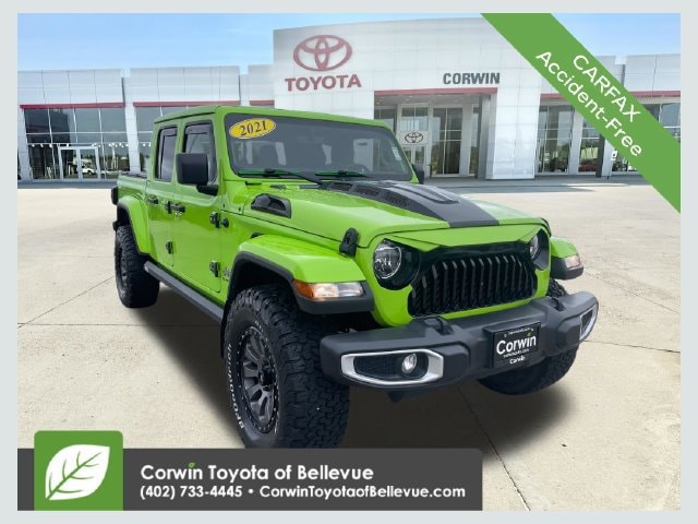 2021 Jeep Gladiator Overland 4WD photo