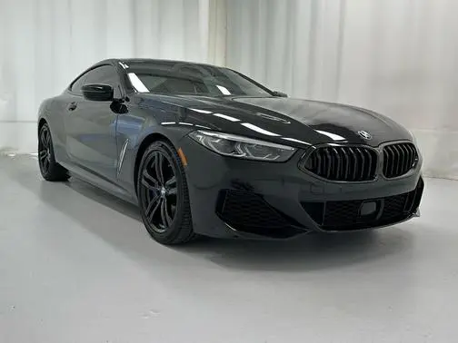 2022 BMW 8 Series 840i AWD photo