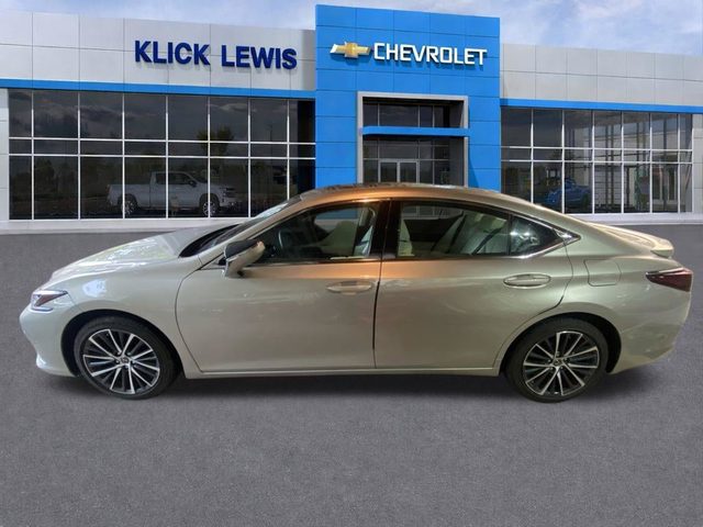 2022 Lexus ES ES 250 AWD photo