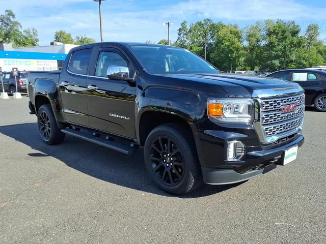 2022 GMC Canyon 4WD Denali 4WD photo