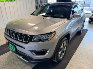 2017 Jeep Compass Limited 4WD photo