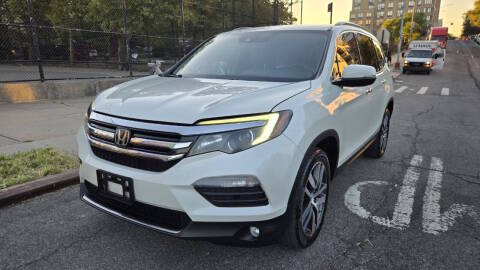2016 Honda Pilot Touring AWD photo