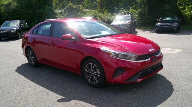 2022 Kia Forte LXS FWD photo