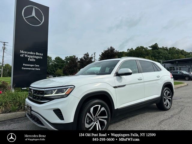 2022 Volkswagen Atlas Cross Sport 2.0T SEL AWD photo