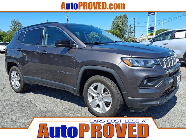 2022 Jeep Compass Latitude 4WD photo