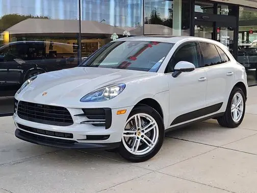 2021 Porsche Macan AWD photo