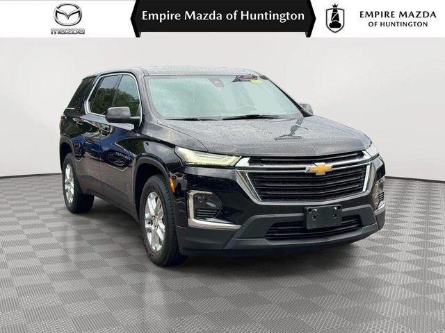 2022 Chevrolet Traverse LS AWD photo