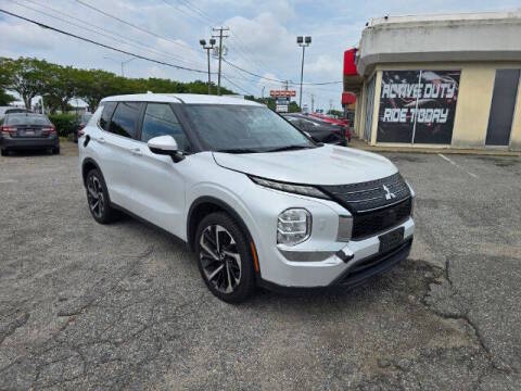 2022 Mitsubishi Outlander ES 4WD photo