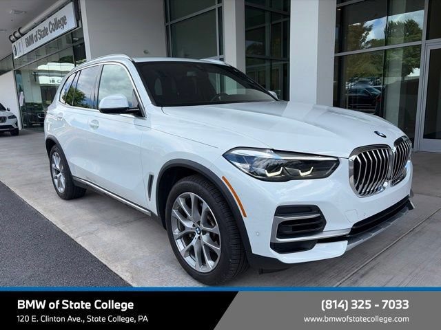 2022 BMW X5 xDrive40i AWD photo