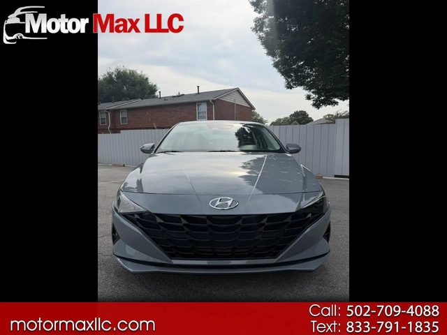 2022 Hyundai Elantra SEL FWD photo