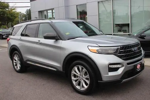 2021 Ford Explorer XLT 4WD photo