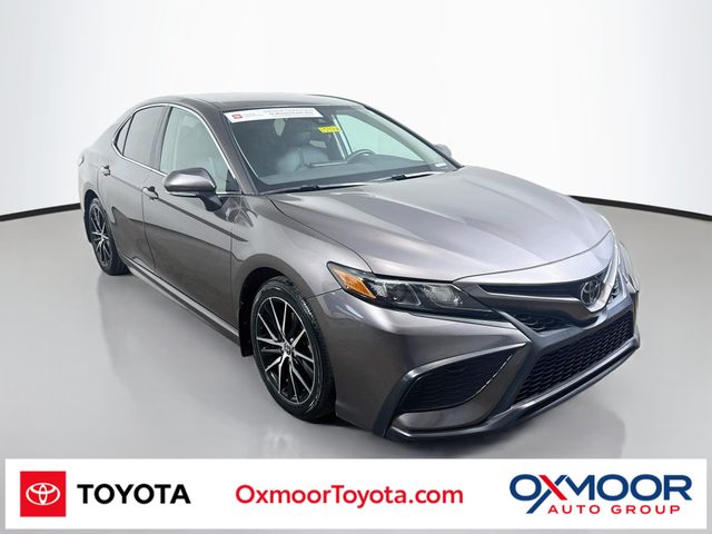 2022 Toyota Camry SE FWD photo