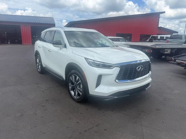 2022 Infiniti QX60 LUXE AWD photo