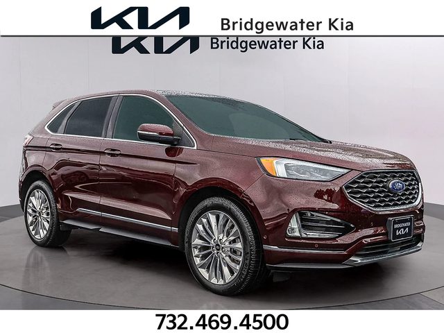 2022 Ford Edge Titanium AWD photo