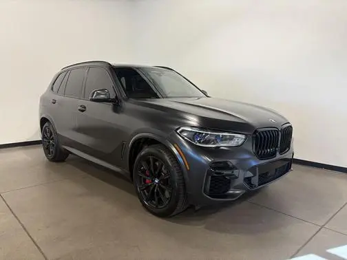 2022 BMW X5 M50i AWD photo