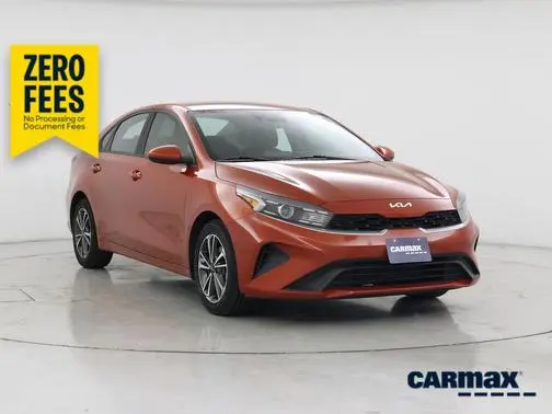 2022 Kia Forte LXS FWD photo