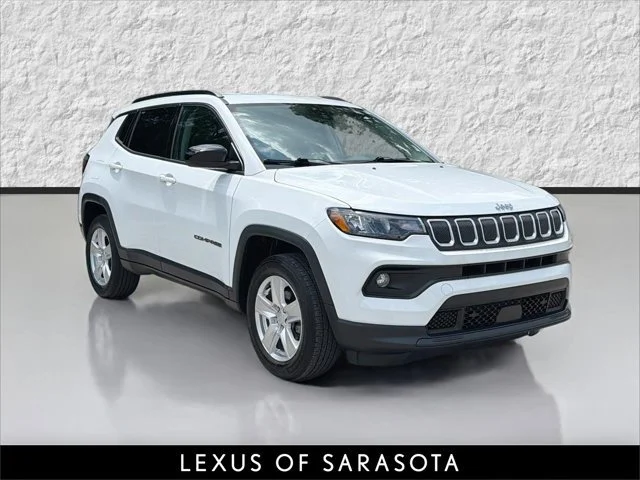 2022 Jeep Compass Latitude 4WD photo