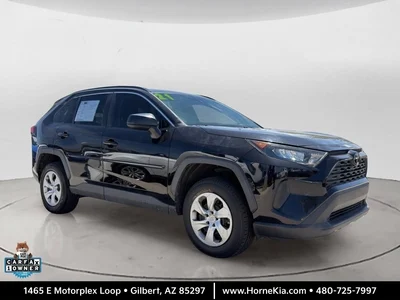2021 Toyota RAV4 LE FWD photo