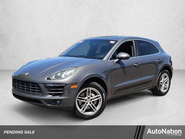 2015 Porsche Macan S AWD photo